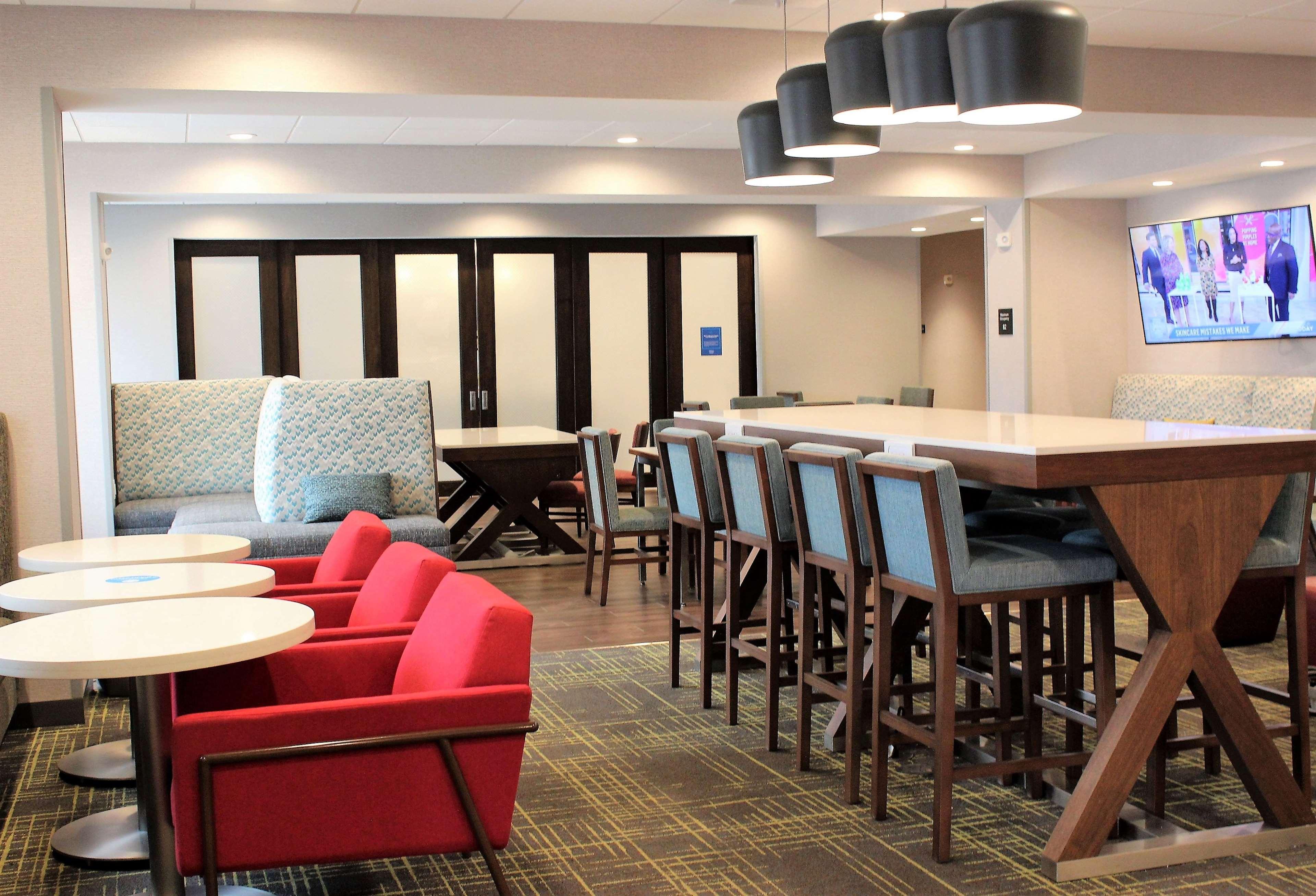 Hampton Inn Lexington Bagian luar foto
